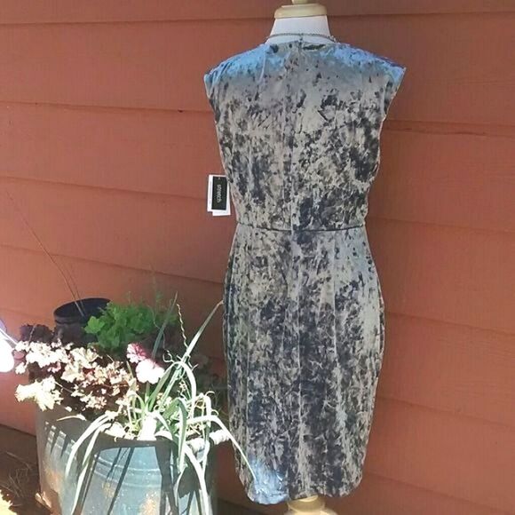 NWT eci Silvery Blue Velvet Dress - Picture 4 of 8